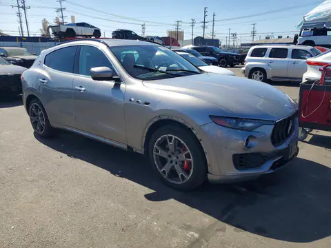 2017 Maserati Levante VIN ZN661YUS1HX253606 фото 4