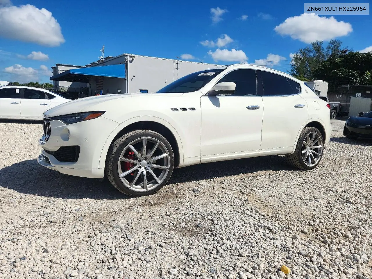 2017 Maserati Levante Luxury VIN ZN661XUL1HX225954 фото 1