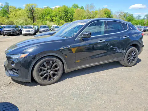 ZN661YUA2JX301305 — 2018 Maserati Levante, Передняя часть (Front End), фото до ремонта