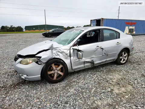 JM1BK323251307487 — 2005 Mazda 3, Передняя часть, фото до ремонта