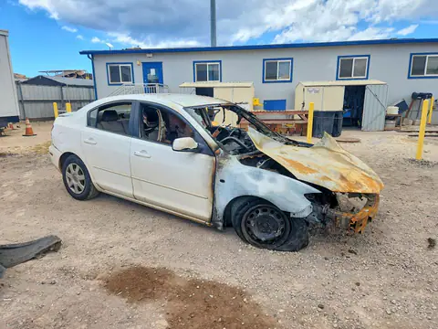 2006 MAZDA 3 VIN JM1BK12F361489085 фото 4