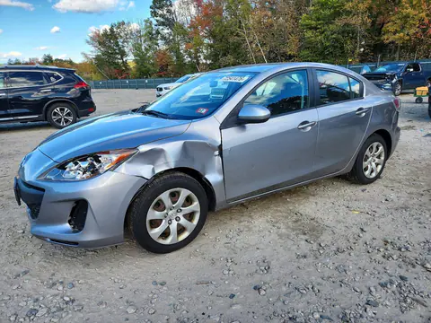 JM1BL1U84D1703378 — 2013 Mazda 3, Передняя часть, фото до ремонта