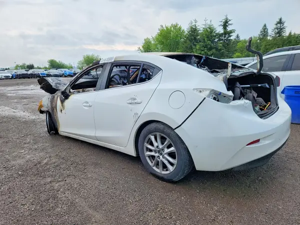 JM1BN1V73H1113999 — 2017 Mazda 3, фото 2 с аукциона Copart 01.10.2026, Пожар