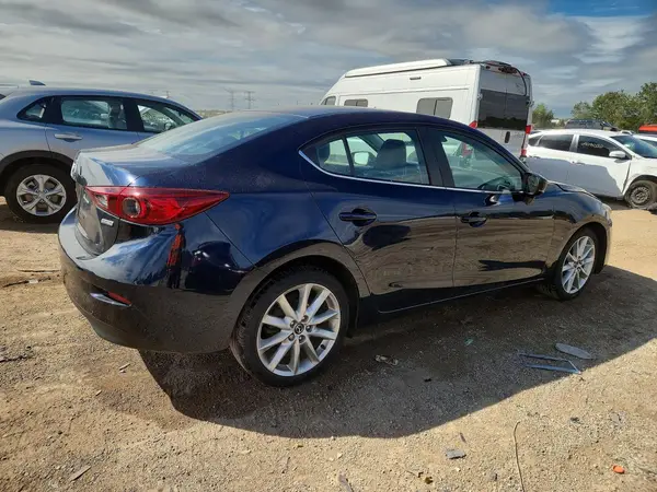 3MZBN1V74HM135784 — 2017 Mazda 3, фото 3 с аукциона Copart, Передняя часть