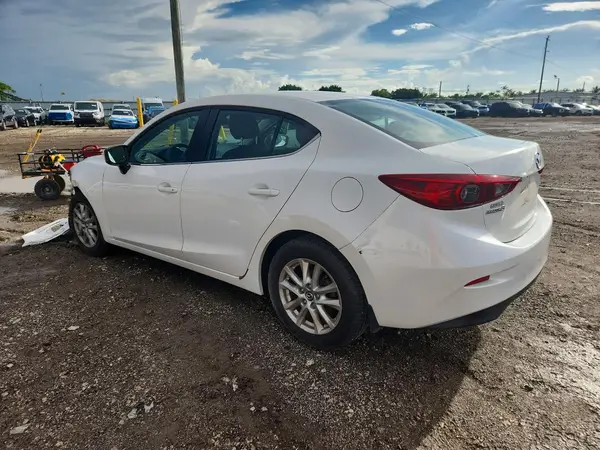 3MZBN1U73HM107248 — 2017 Mazda 3, фото 2 с аукциона Copart 14.10.2026, Передняя часть