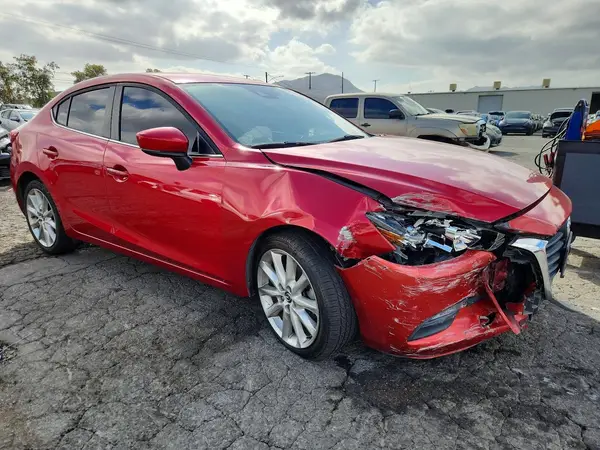 3MZBN1V74HM121447 — 2017 Mazda 3, фото 4 с аукциона Copart 28.09.2026, Передняя часть
