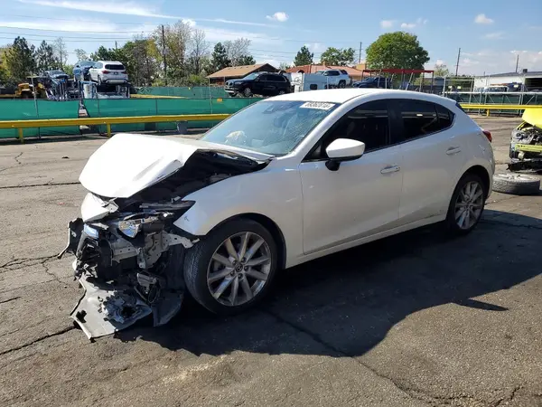 3MZBN1L7XHM126073 — 2017 Mazda 3, Передняя часть (Front End), фото до ремонта