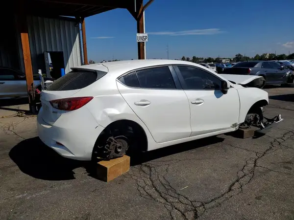 3MZBN1L7XHM126073 — 2017 Mazda 3, фото 3 с аукциона Copart 06.10.2026, Передняя часть