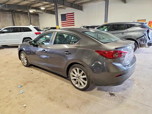 3MZBN1V70HM146071 — 2017 Mazda 3, фото 2 с аукциона Copart 12.10.2026, Град