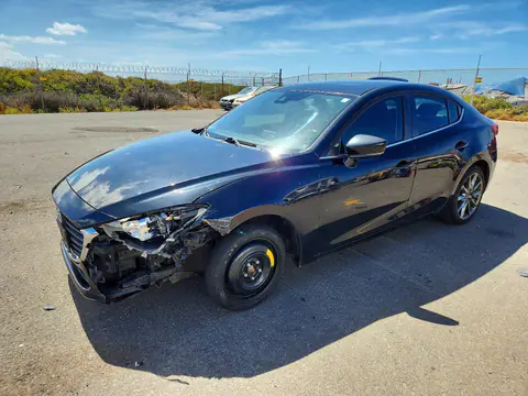 3MZBN1V33JM174840 — 2018 Mazda 3, Передняя часть (Front End), фото до ремонта