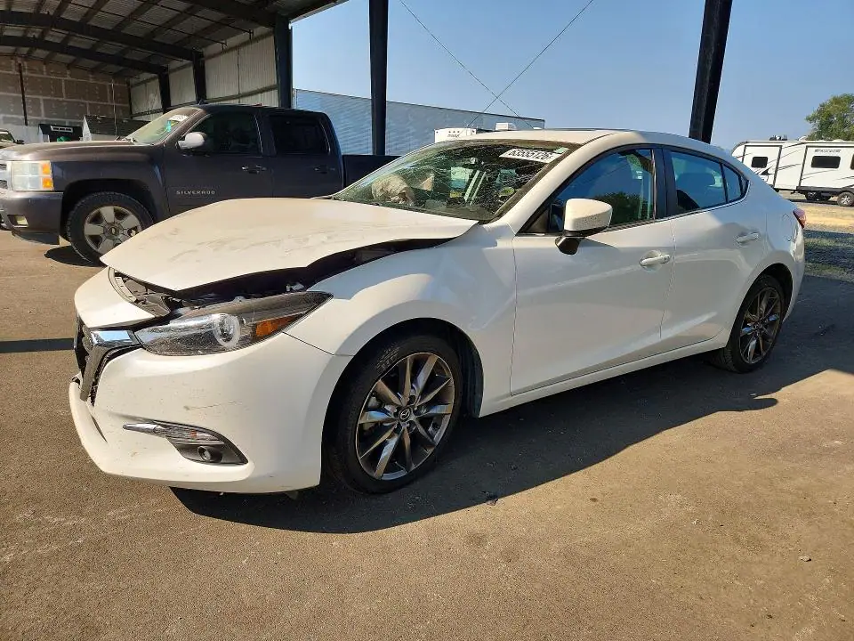 3MZBN1W33JM162959 Mazda 3 2018 — повреждение Передняя часть, фото до ремонта