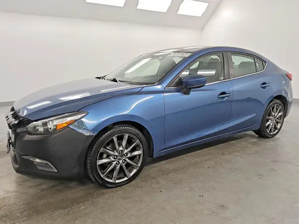 3MZBN1V33JM257880 — 2018 Mazda 3, Передняя часть (Front End), фото до ремонта