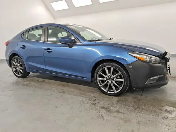 3MZBN1V33JM257880 — 2018 Mazda 3, фото 4 с аукциона Copart 06.10.2026, Передняя часть
