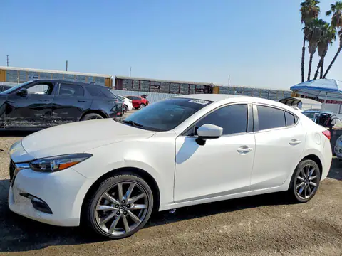 3MZBN1V39JM276773 — 2018 Mazda 3, Передняя часть (Front End), фото до ремонта