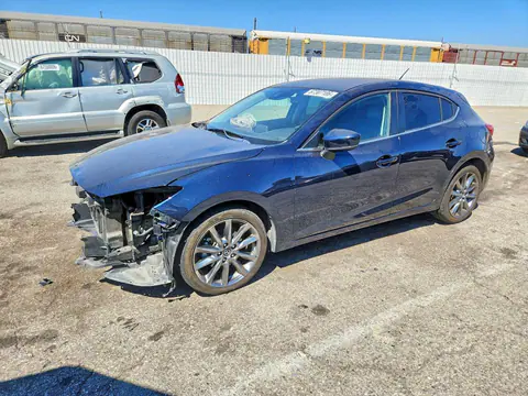 3MZBN1L34JM198678 — 2018 Mazda 3, Передняя часть (Front End), фото до ремонта