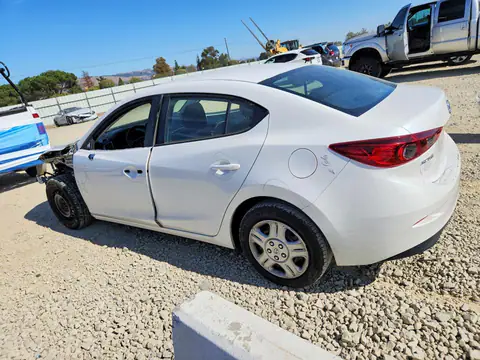 3MZBN1U7XJM184317 — 2018 Mazda 3, фото 2 с аукциона Copart 29.09.2026, Передняя часть