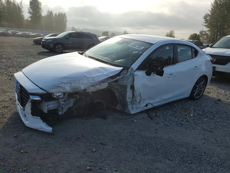 2018 Mazda 3 VIN 3MZBN1V33JM210557 фото 1
