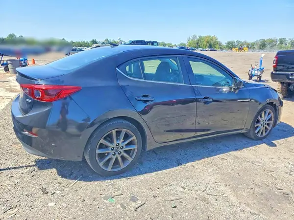 3MZBN1W39JM233047 — 2018 Mazda 3, фото 3 с аукциона Copart, Передняя часть