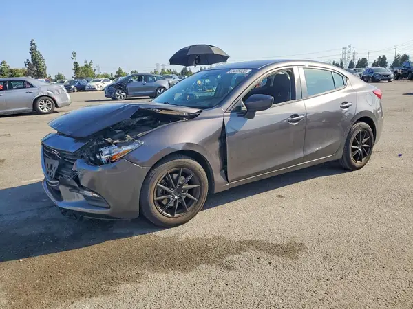 3MZBN1U74JM192056 — 2018 Mazda 3, Передняя часть (Front End), фото до ремонта
