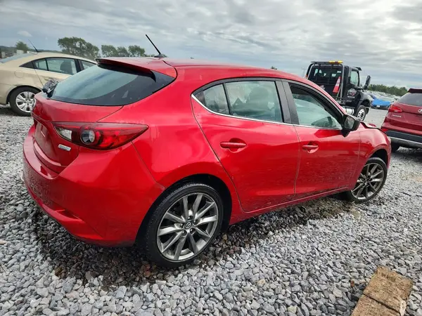 3MZBN1L37JM251079 — 2018 Mazda 3, фото 3 с аукциона Copart, Передняя часть