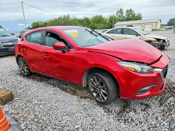 3MZBN1L37JM251079 — 2018 Mazda 3, фото 4 с аукциона Copart, Передняя часть