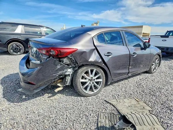 3MZBN1W3XJM165521 — 2018 Mazda 3, фото 3 с аукциона Copart, Задняя часть