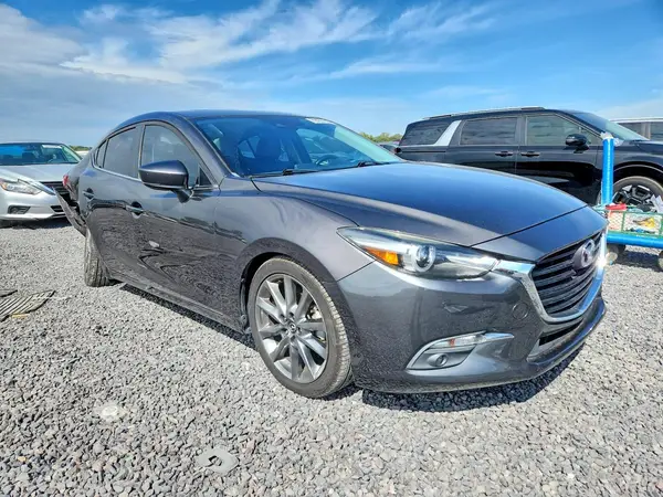 3MZBN1W3XJM165521 — 2018 Mazda 3, фото 4 с аукциона Copart, Задняя часть