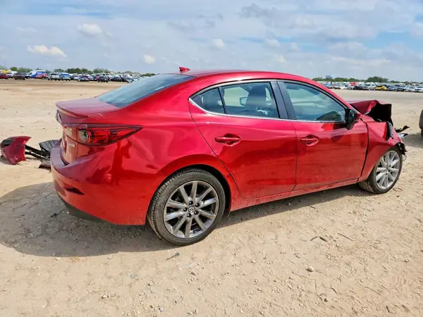 3MZBN1V31JM230273 — 2018 Mazda 3, фото 3 с аукциона Copart, Передняя часть