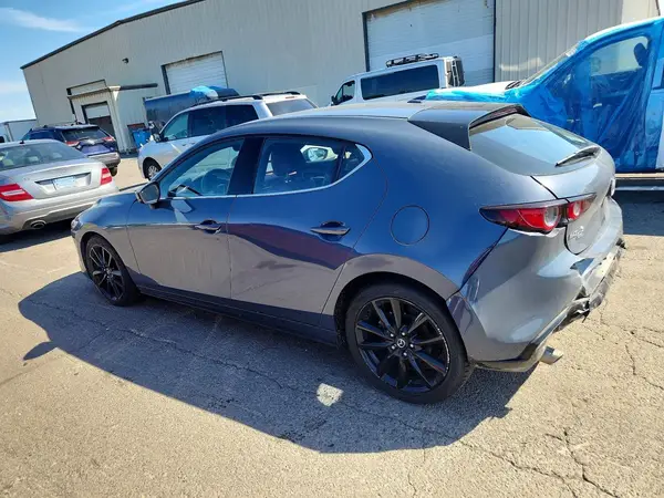 JM1BPBNM8K1117673 — 2019 Mazda 3, фото 2 с аукциона Copart, Задняя часть