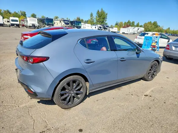 JM1BPBNM8K1117673 — 2019 Mazda 3, фото 3 с аукциона Copart, Задняя часть