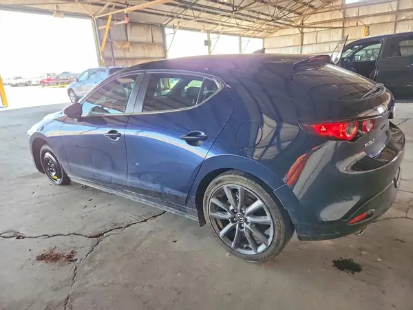 JM1BPAMM8L1158642 — 2020 Mazda 3, фото 2 с аукциона Copart, Подтопление
