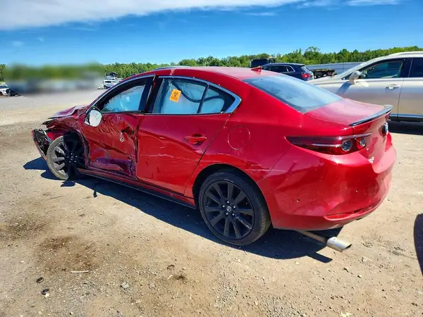 JM1BPBEY3M1309699 — 2021 Mazda 3, фото 2 с аукциона Copart, Передняя часть