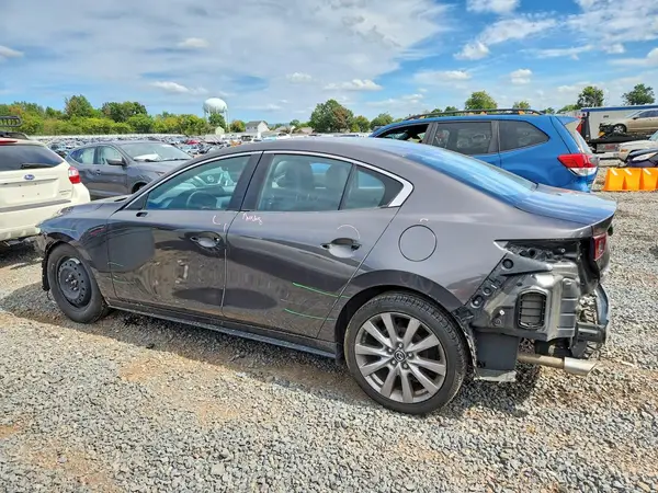 3MZBPACLXMM251723 — 2021 Mazda 3, фото 2 с аукциона Copart, Передняя часть