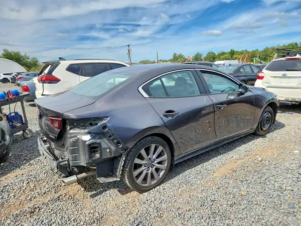 3MZBPACLXMM251723 — 2021 Mazda 3, фото 3 с аукциона Copart, Передняя часть