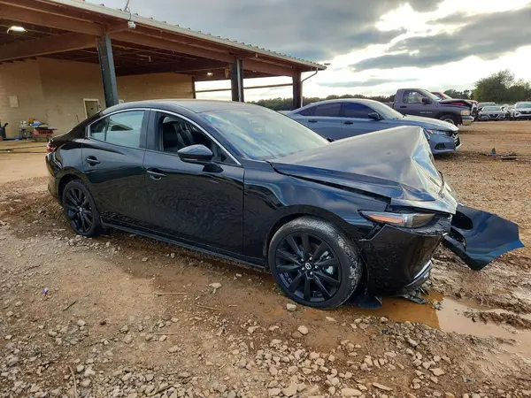 JM1BPBAY3M1333104 — 2021 Mazda 3, фото 4 с аукциона Copart, Передняя часть