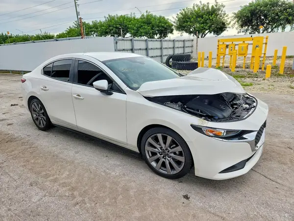 3MZBPABL4NM314186 — 2022 Mazda 3, фото 4 с аукциона Copart 07.10.2026, Передняя часть