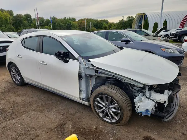 JM1BPAJL2N1509835 — 2022 Mazda 3, фото 4 с аукциона Copart 08.10.2026, Передняя часть