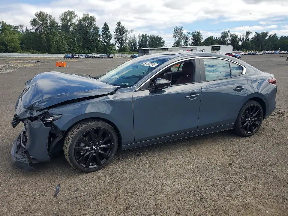3MZBPBCM8PM377369 Mazda 3 2023 — повреждение Передняя часть, фото до ремонта