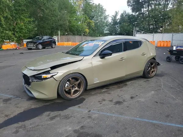 JM1BPBYY7S1755993 — 2025 Mazda 3, Передняя часть (Front End), фото до ремонта