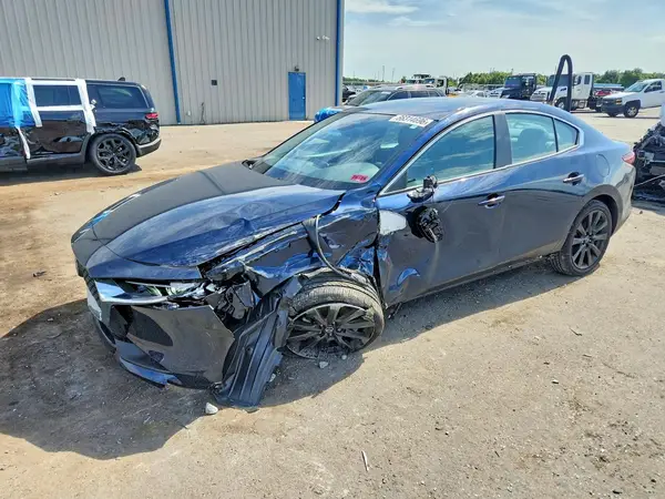 JM1BPABL6T1855804 — 2026 Mazda 3, Боковая часть (Side), фото до ремонта