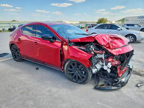 JM1BPBNY6T1850180 — 2026 Mazda 3, фото 4 с аукциона Copart 14.10.2026, Передняя часть