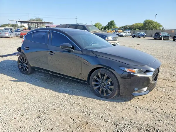 JM1BPABL8T1884897 — 2026 Mazda 3, фото 4 с аукциона Copart, Задняя часть