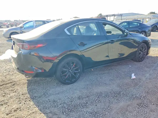 JM1BPABL1T1895207 — 2026 Mazda 3, фото 3 с аукциона Copart, Передняя часть