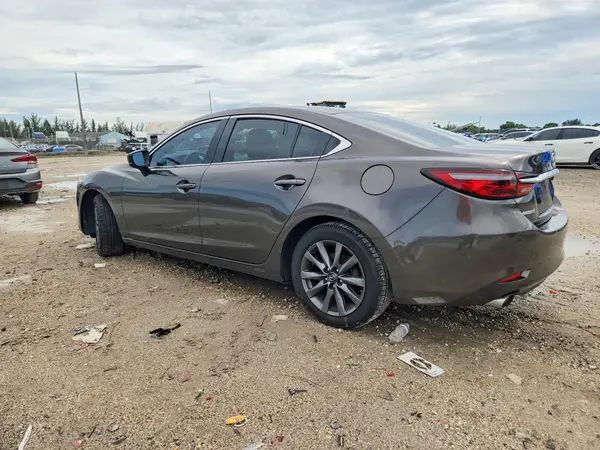 JM1GL1UMXJ1301072 — 2018 Mazda 6, фото 2 с аукциона Copart, Задняя часть