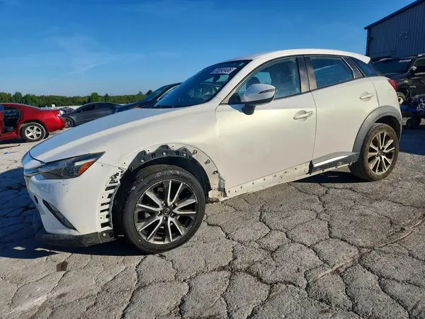 JM1DKDD74G0128035 — 2016 Mazda CX-3, Передняя часть (Front End), фото до ремонта