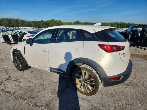 JM1DKDD74G0128035 — 2016 Mazda CX-3, фото 2 с аукциона Copart, Передняя часть