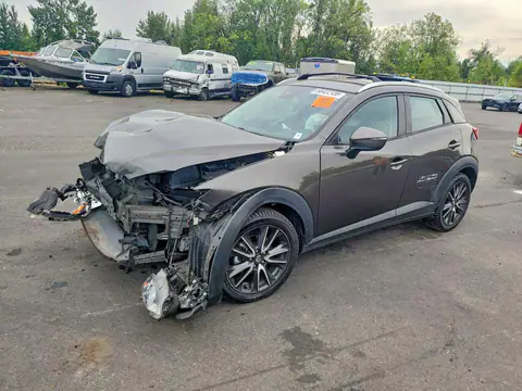 JM1DKFC71J0303328 — 2018 Mazda CX-3, Передняя часть (Front End), фото до ремонта