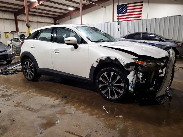 JM1DKFC72K0441123 — 2019 Mazda CX-3, фото 4 с аукциона Copart, Передняя часть