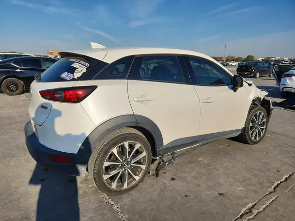 JM1DKDC72K1460074 — 2019 Mazda CX-3, фото 3 с аукциона Copart, Передняя часть