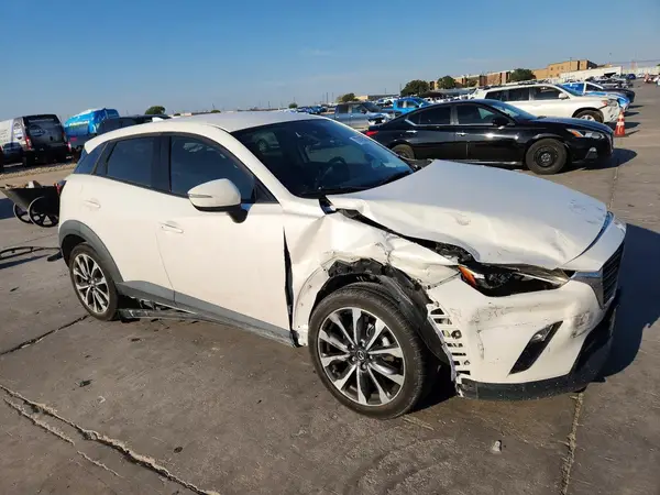 JM1DKDC72K1460074 — 2019 Mazda CX-3, фото 4 с аукциона Copart, Передняя часть